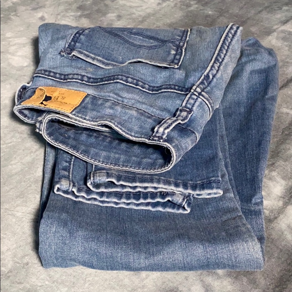🥳 Host Pick 🥳 - Abercrombie & Fitch Distressed + Worn Jeans - Picture 2 of 16